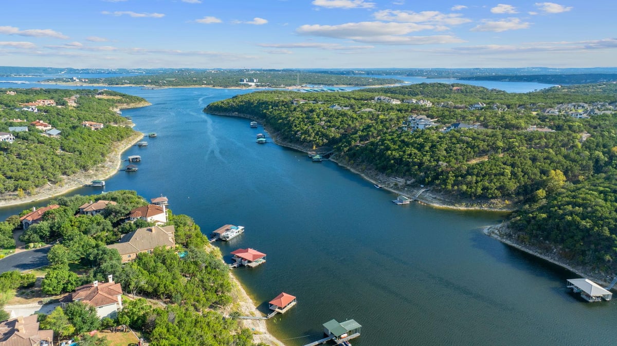 View 7201 Getaway DR in Bluffs The Amd 7201 Getaway DR - property photo 1 - Luxury lot in Bluffs The Amd, Jonestown, TX