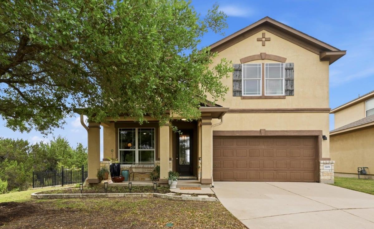 View 7201 Lookout Bluff Ter Unit #D14 in Aviara Condo 7201 Lookout Bluff Ter Unit #D14 - front exterior - Luxury home in Aviara Condo, Austin, TX
