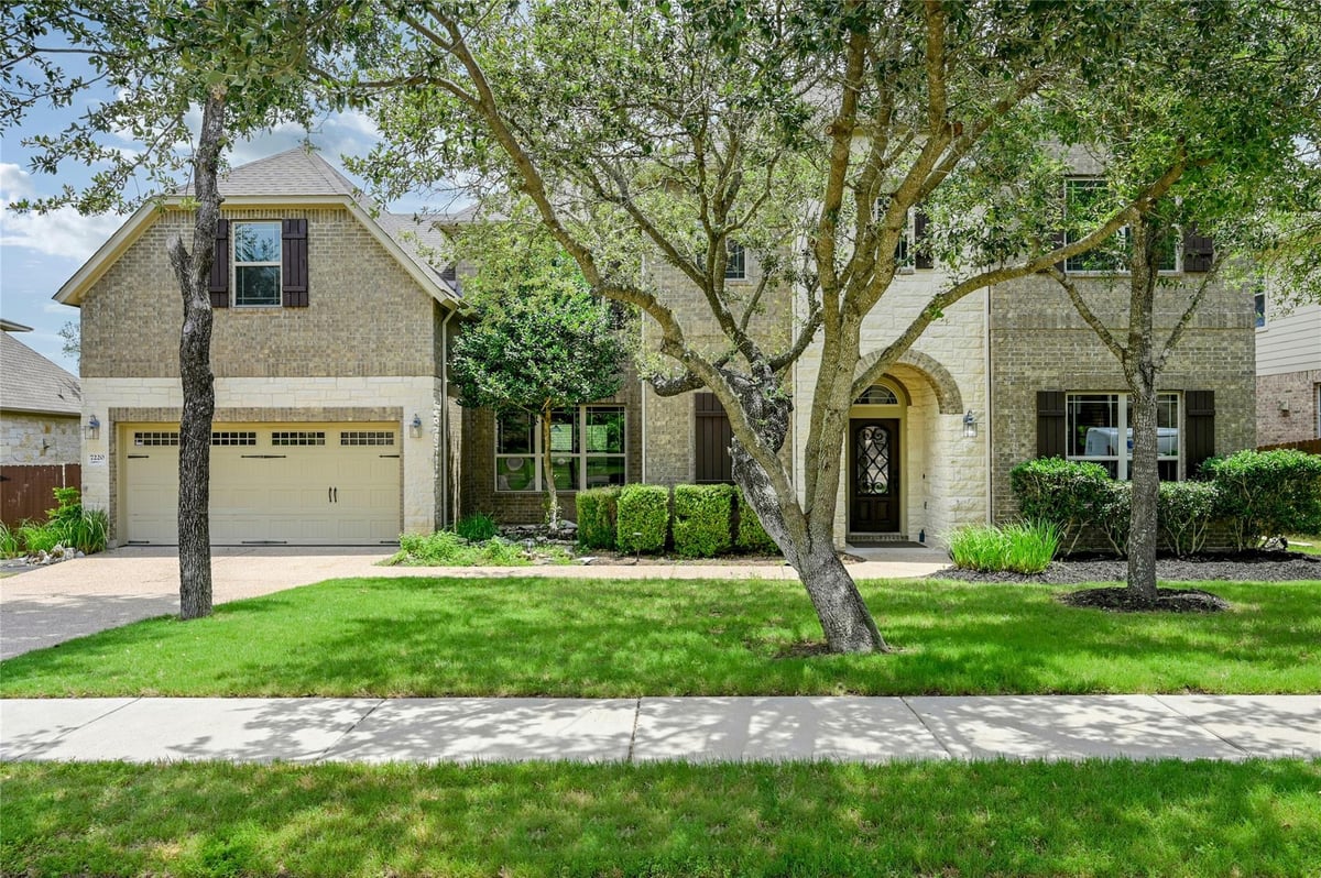 View 7220 Mitra DR in Meridian Sec D Ph 02 7220 Mitra DR - property photo 1 - Luxury home in Meridian Sec D Ph 02, Austin, TX