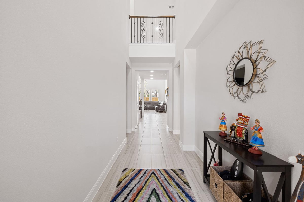Primary bedroom at 724 Pioneer Grv - 5 bed 3 bath home
