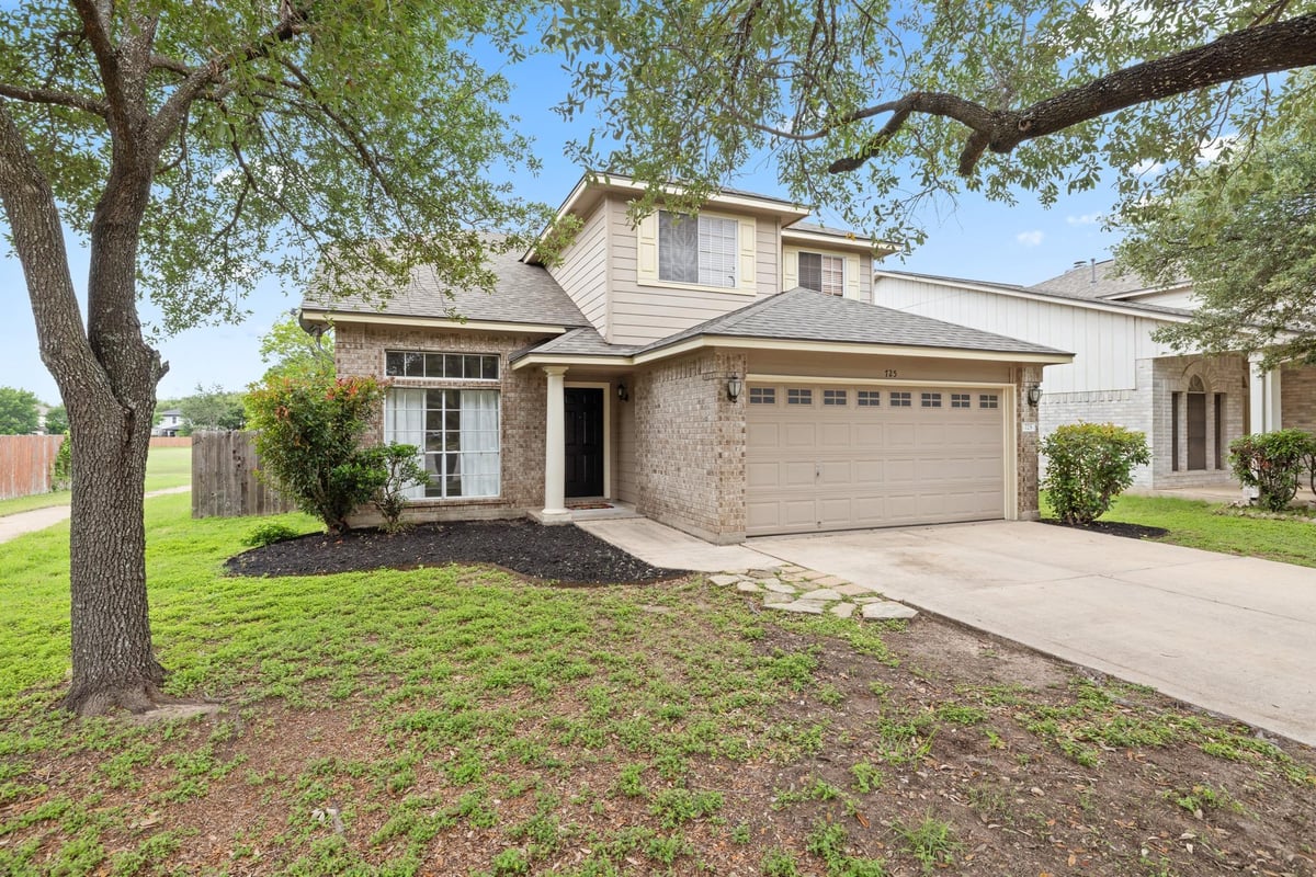 View 725 Leann Ln in QUEST VILLAGE 725 Leann Ln - front exterior - Luxury home in QUEST VILLAGE, Cedar Park, TX