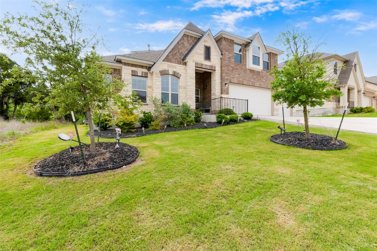 Living area at 728 Marbella Vista Way - 4 bed 3 bath home