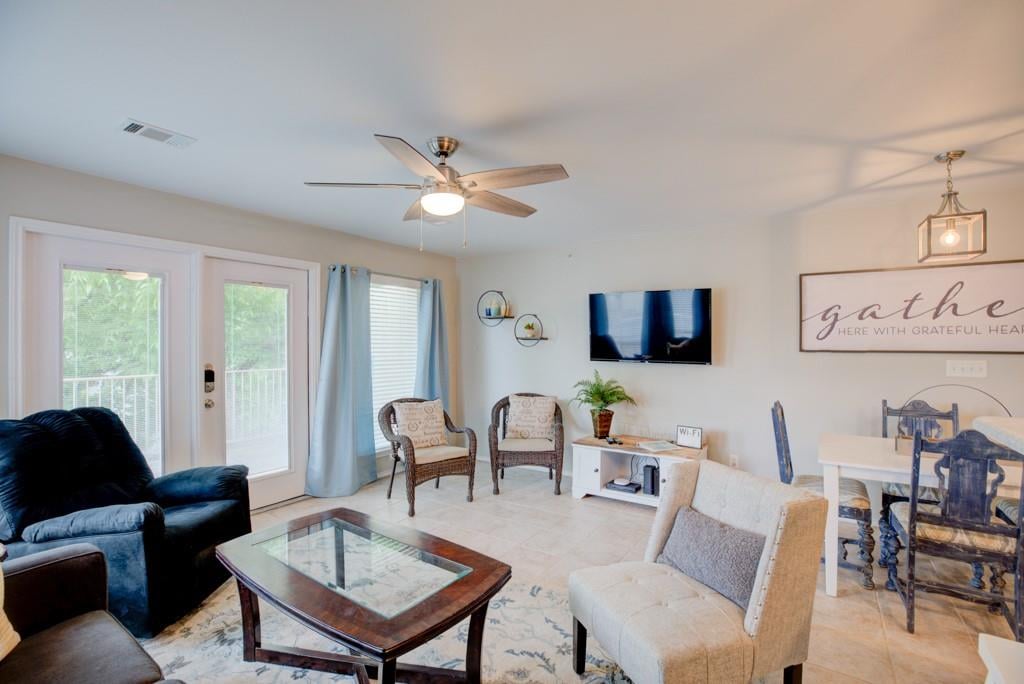 Living area at 730 E Mather St Unit #K301 - 3 bed 2 bath home