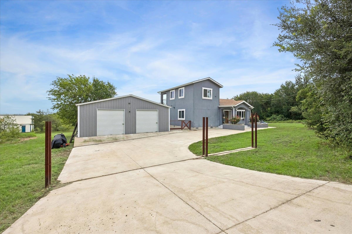 View 730 Spoke Hollow RD in Cherry Ridge 730 Spoke Hollow RD - front exterior - Luxury home in Cherry Ridge, Lockhart, TX