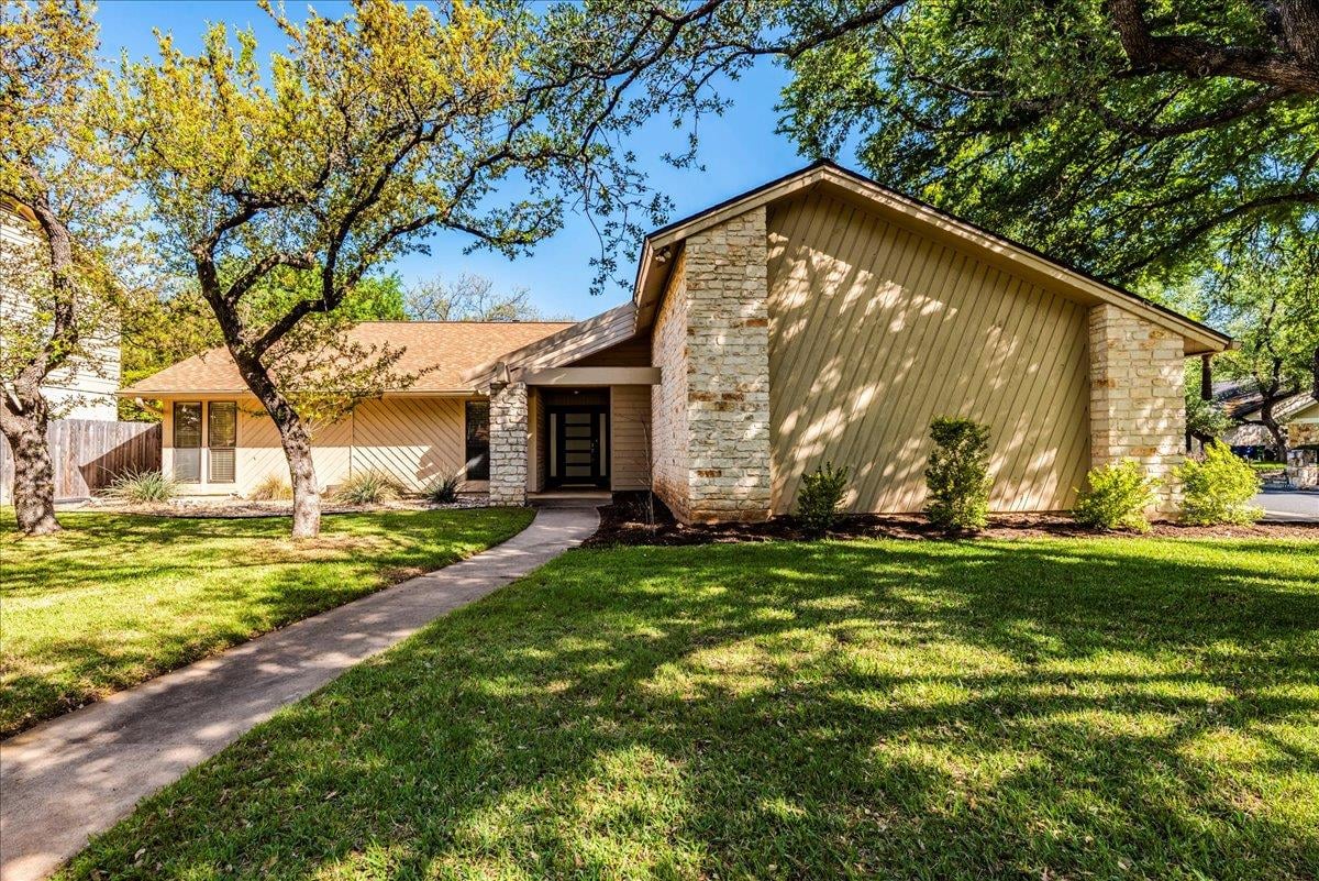 View 7300 Tanbark Cv in Balcones Oaks Sec 02 7300 Tanbark Cv - front exterior - Luxury home in Balcones Oaks Sec 02, Austin, TX
