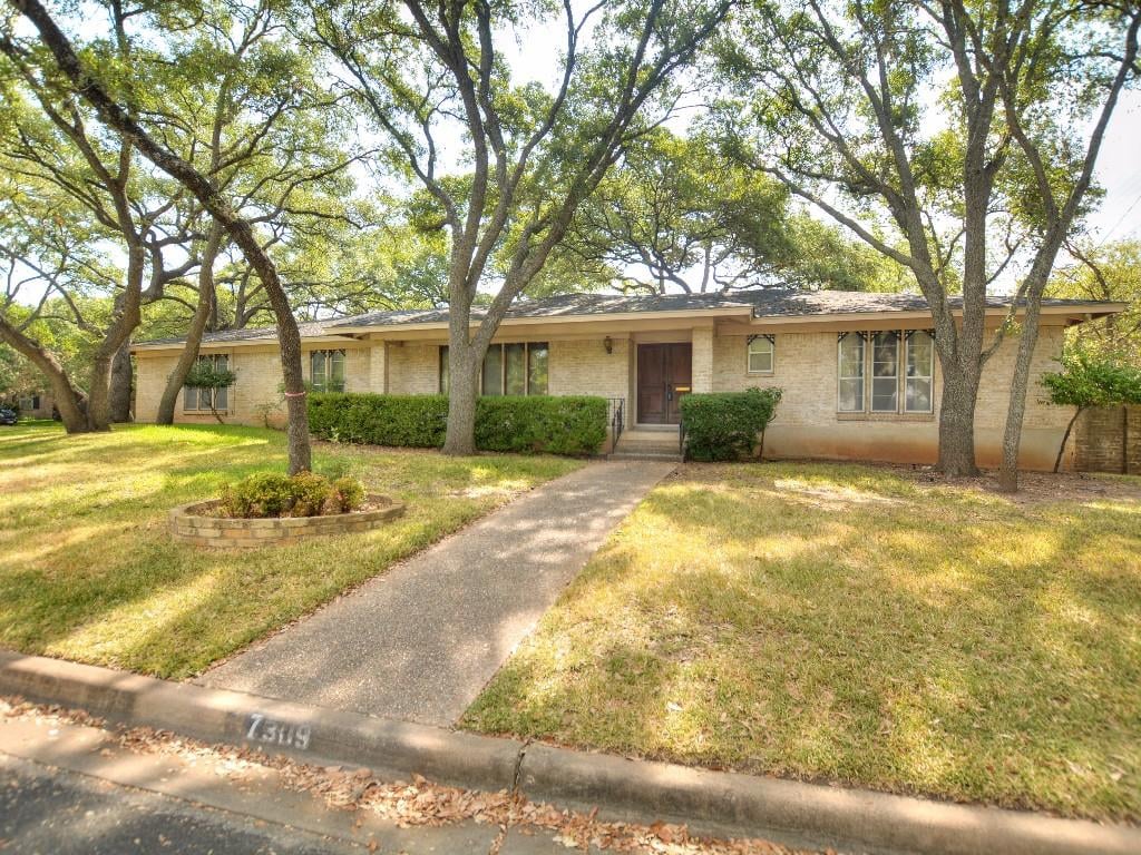 View 7309 W Rim Dr in Northwest Hills 7309 W Rim Dr, photo 1, Northwest Hills, Austin, TX