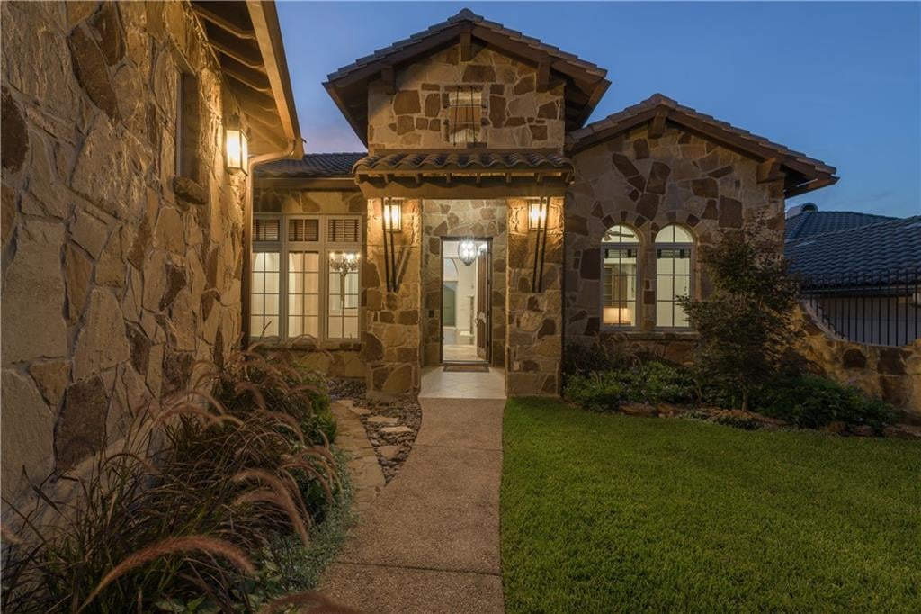View 7316 Vista Mountain Dr in Vista Ridge Ph 04 7316 Vista Mountain Dr - front exterior - Luxury home in Vista Ridge Ph 04, Austin, TX