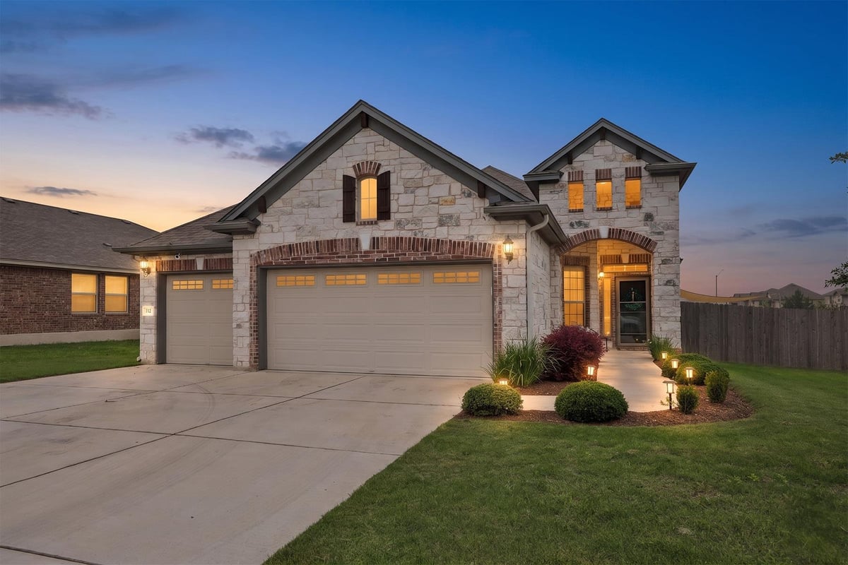 View 732 Manzano Ln in Penley Park 732 Manzano Ln - front exterior - Luxury home in Penley Park, Pflugerville, TX