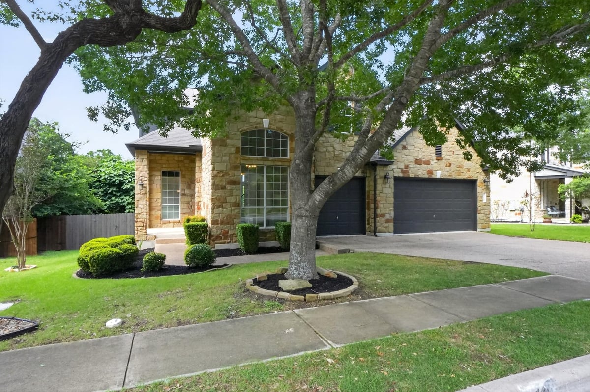 View 7320 Mitra DR in Meridian 7320 Mitra DR - front exterior - Luxury home in Meridian, Austin, TX