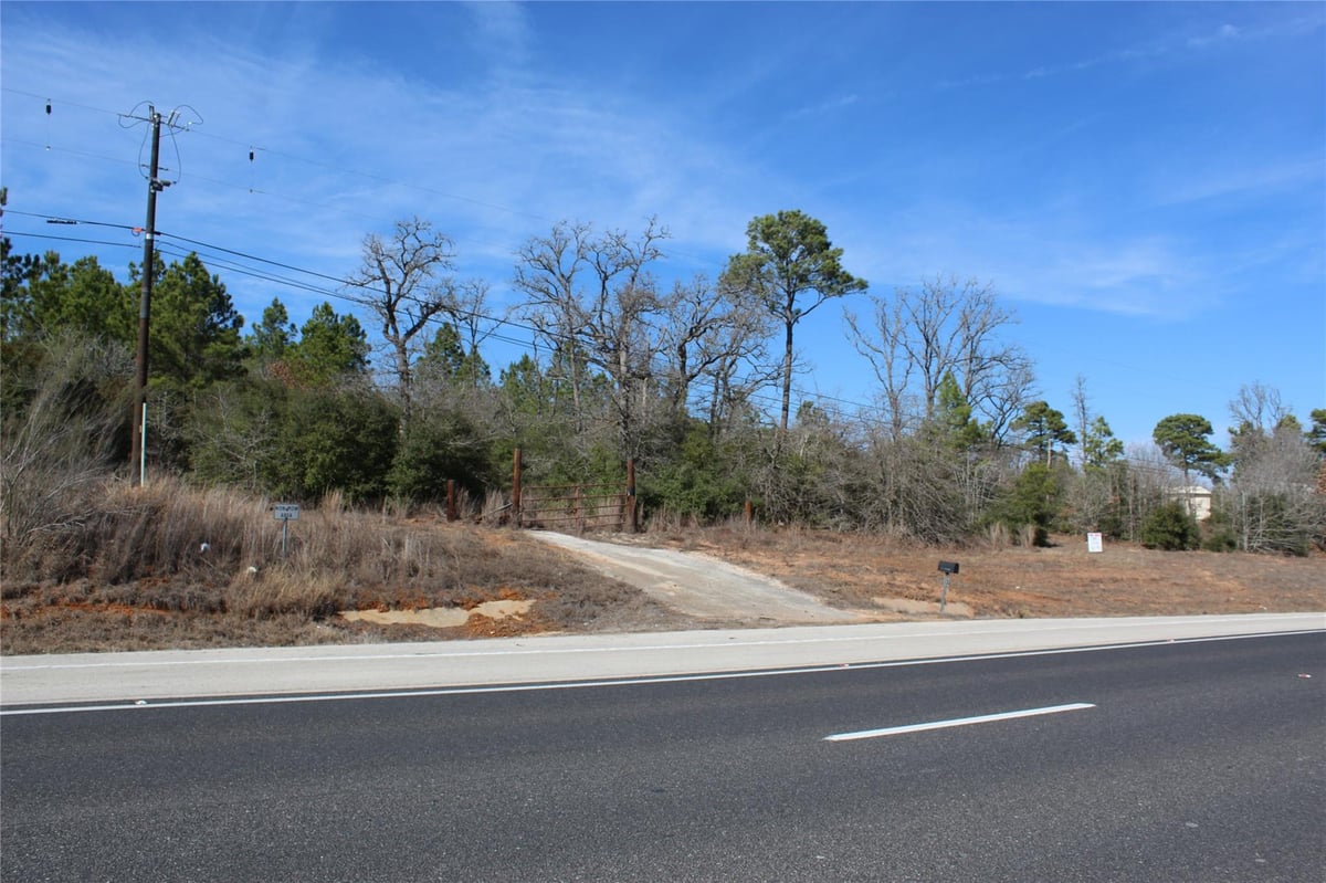 View 736 Highway 21 Hwy E in K C Estates 736 Highway 21 Hwy E - front exterior - Luxury lot in K C Estates, Bastrop, TX