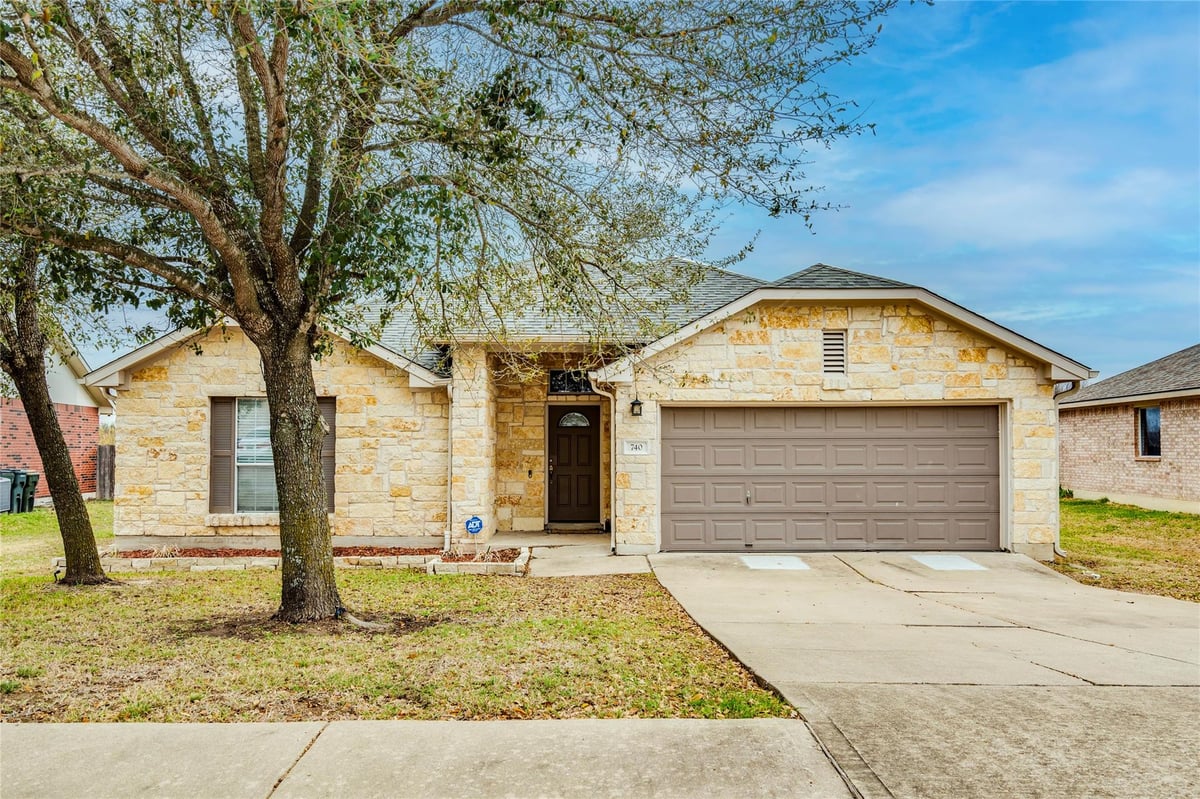 View 740 Dark Horse Ln in Shadow Creek Ph 2 Sec 1 740 Dark Horse Ln - property photo 1 - Luxury home in Shadow Creek Ph 2 Sec 1, Buda, TX