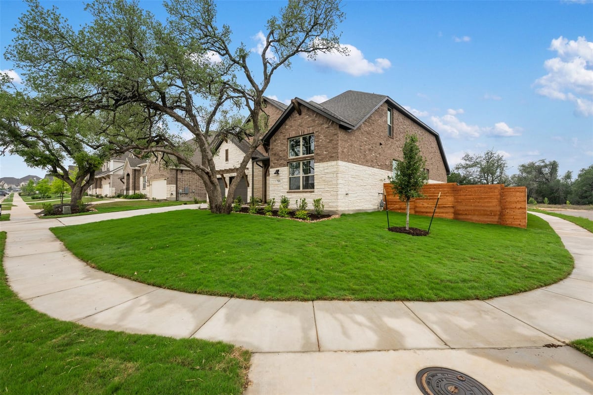 View 7404 Montage DR in Provence 7404 Montage DR - property photo 1 - Luxury home in Provence, Austin, TX