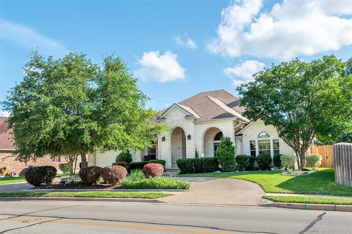 View 748 Nelson Ranch RD in Buttercup Creek Ph 05 Sec 03 748 Nelson Ranch RD - front exterior - Luxury home in Buttercup Creek Ph 05 Sec 03, Cedar Park, TX