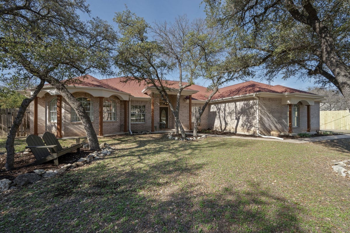 View 75 Four T Ranch Rd in Four-T Ranch Sec 01 75 Four T Ranch Rd - front exterior - Luxury home in Four-T Ranch Sec 01, Georgetown, TX
