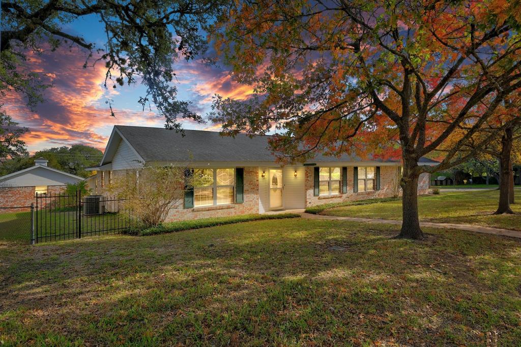 View 7500 Dawn Hill Cir in Scenic Brook West Sec 01 7500 Dawn Hill Cir - front exterior - Luxury home in Scenic Brook West Sec 01, Austin, TX