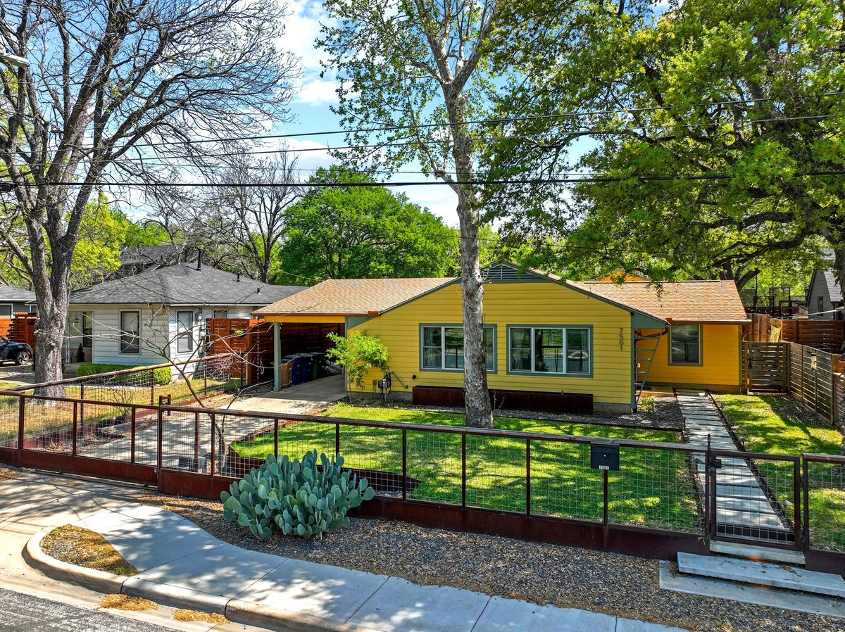 7501 Grover Ave - front exterior - Luxury home in CRESTVIEW ADDN SEC 7, Austin, TX