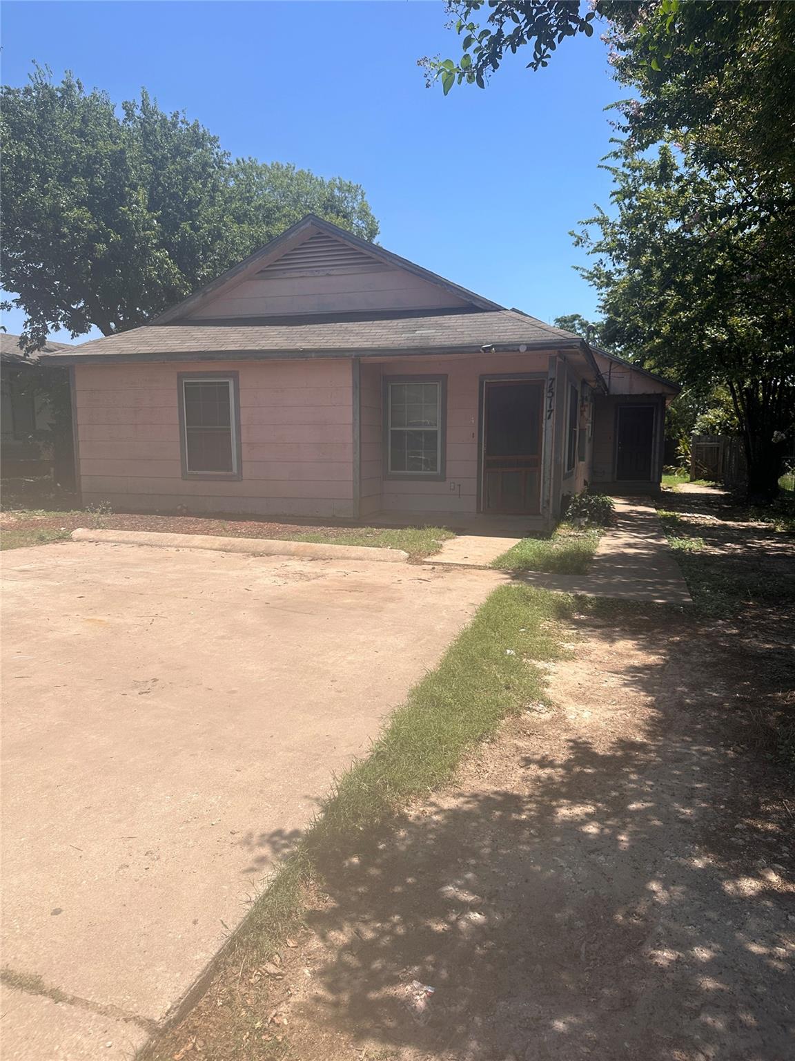 View 7517 Bethune Ave Unit #A & B in St. John's College 7517 Bethune Ave Unit #A & B - property photo 1 - Luxury home in St. John's College, Austin, TX