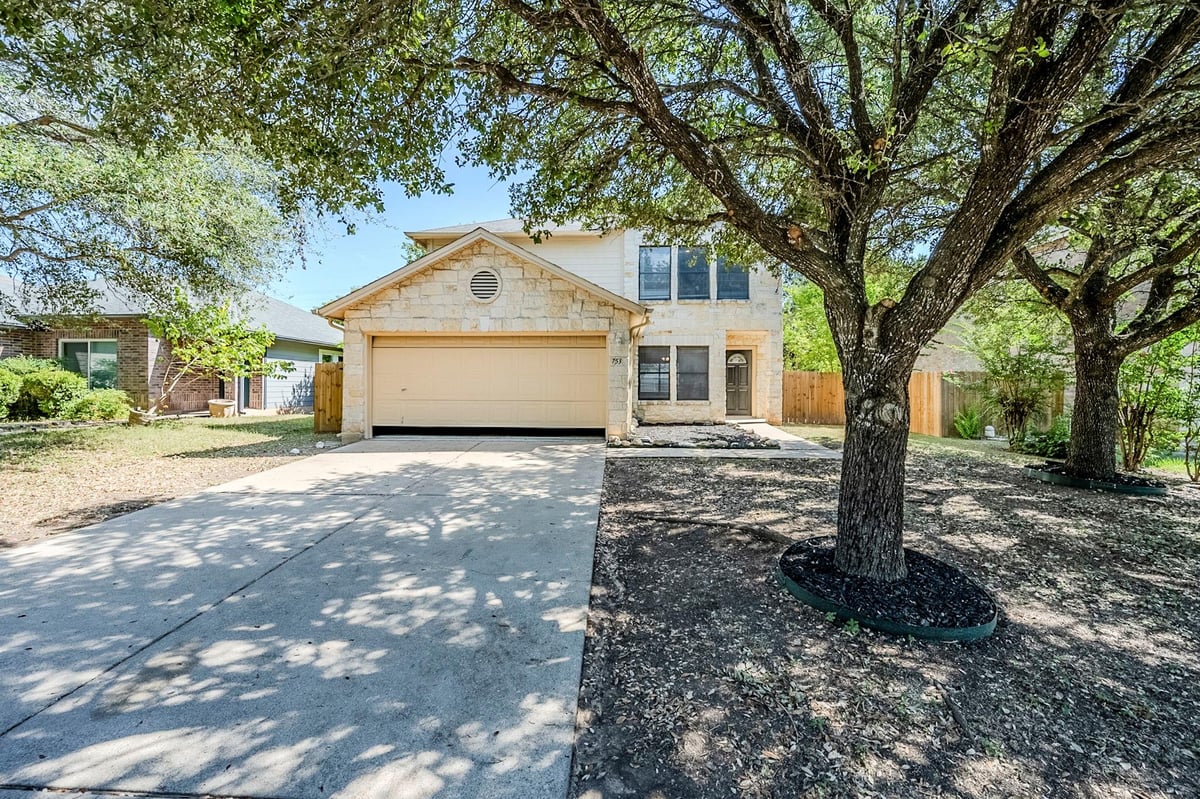 View 7537 Marble Ridge DR in Springfield Ph B Sec 01 7537 Marble Ridge DR - property photo 1 - Luxury home in Springfield Ph B Sec 01, Austin, TX