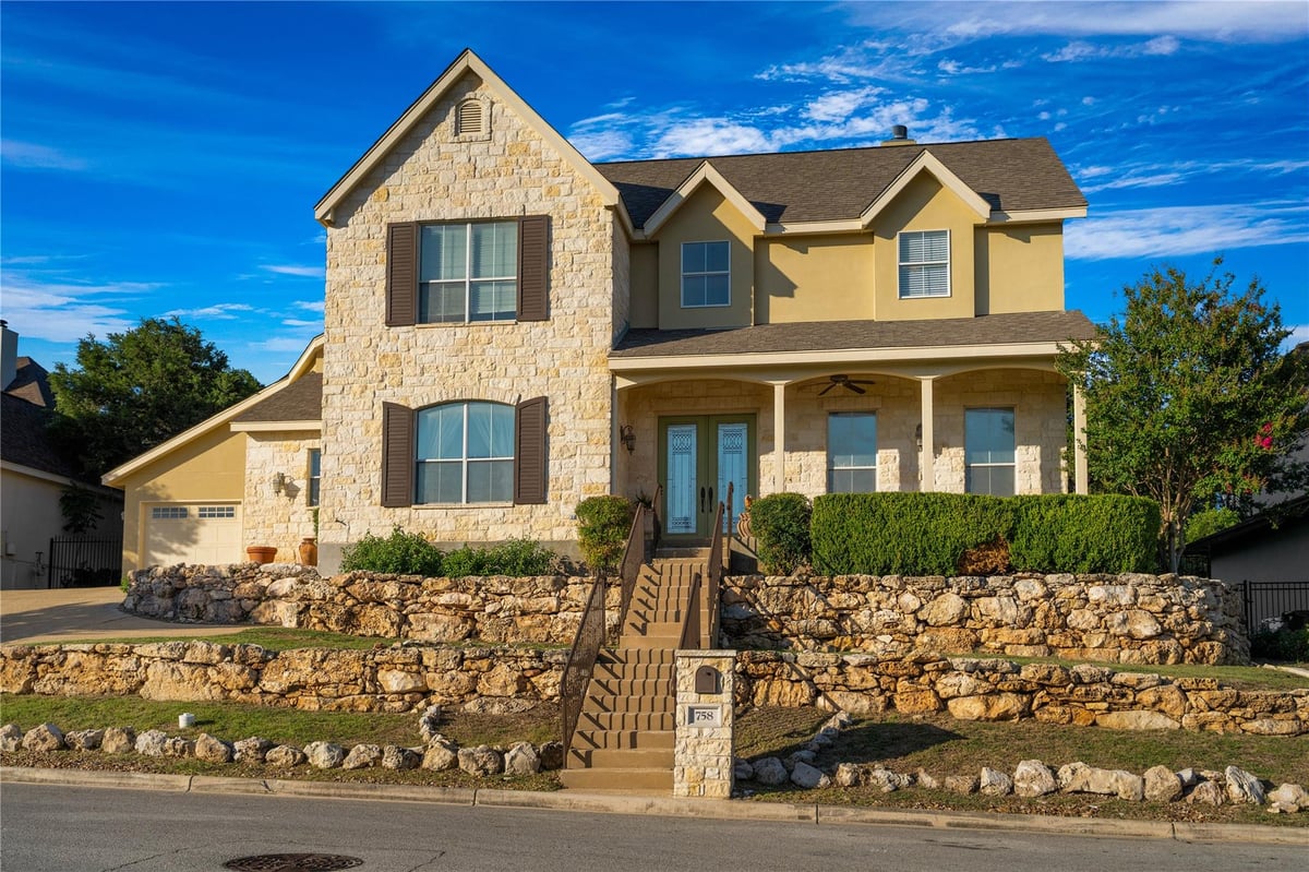 View 758 Mission Hts in Mission Heights 758 Mission Hts - front exterior - Luxury home in Mission Heights, New Braunfels, TX