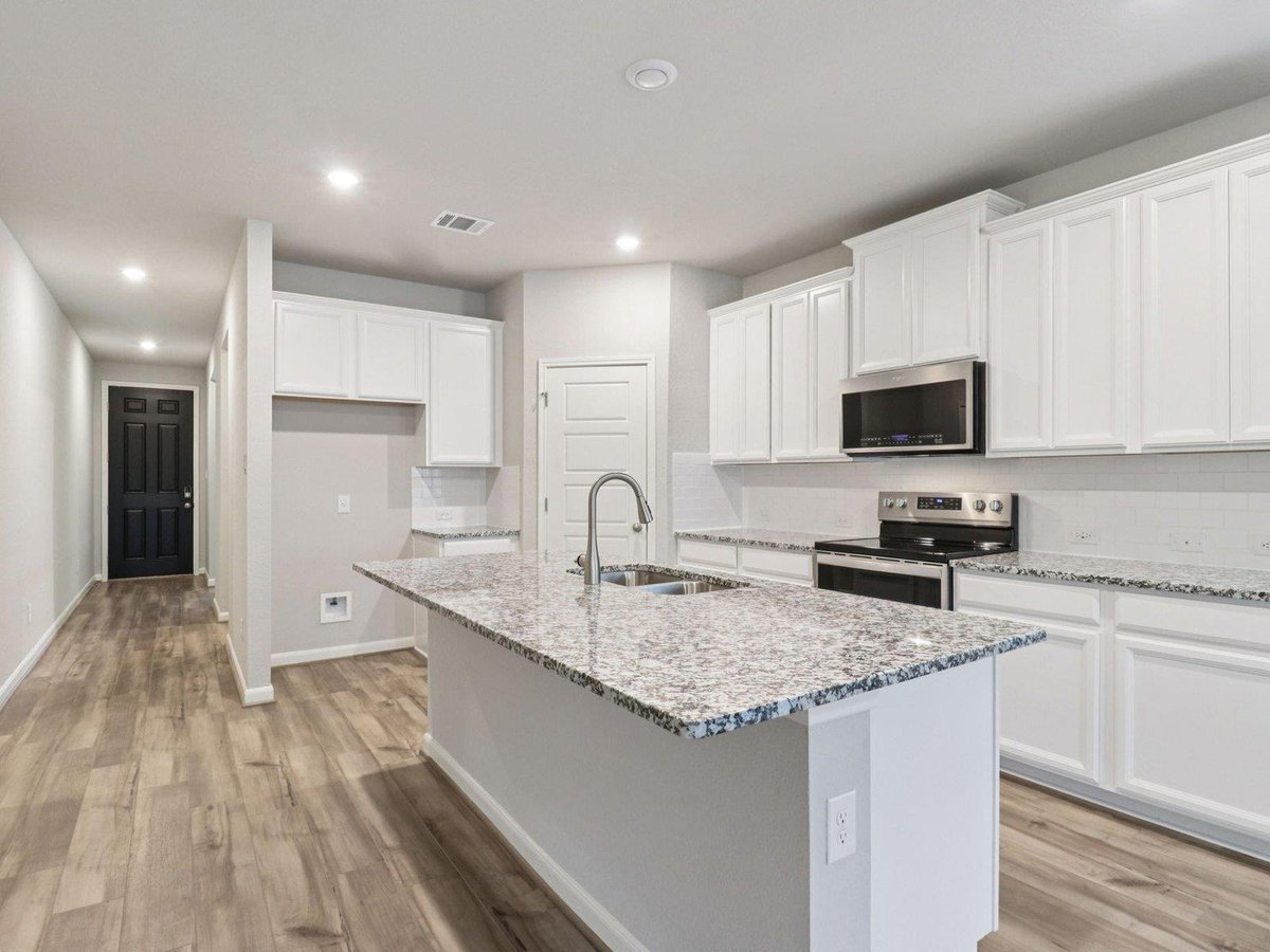 Primary bedroom at 759 Sue Peaks Loop - 5 bed 3 bath home