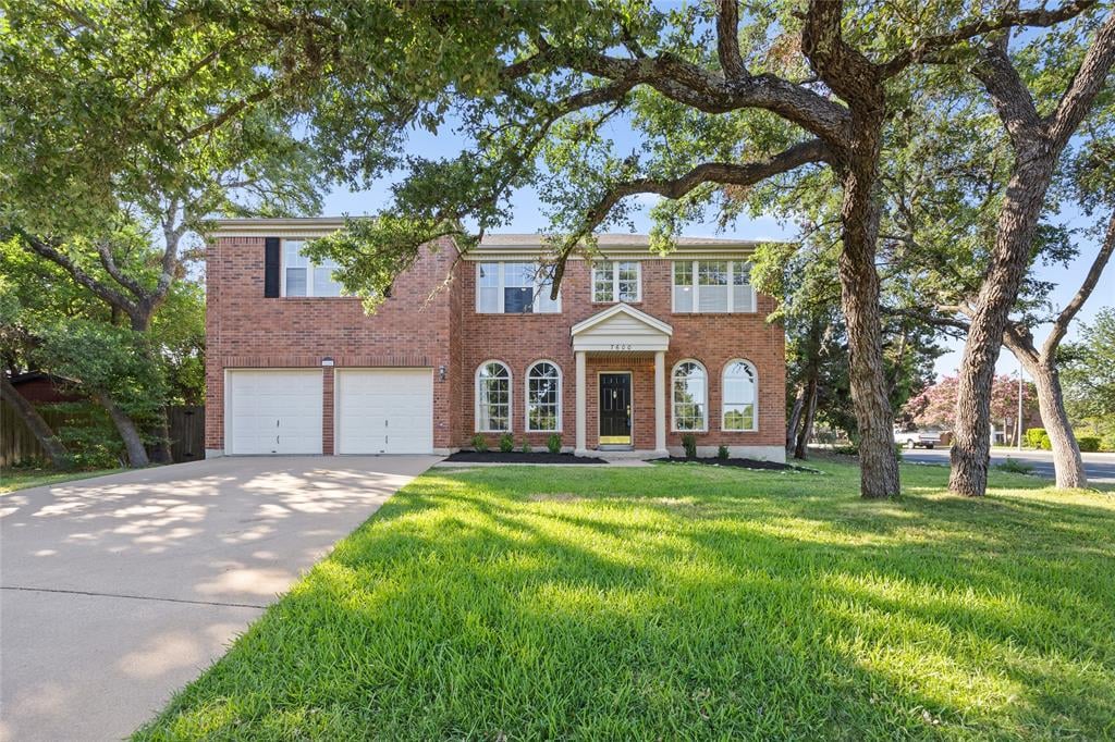 View 7600 Midpark Ct in Canyon Ridge Ph A Sec 01 7600 Midpark Ct - front exterior - Luxury home in Canyon Ridge Ph A Sec 01, Austin, TX
