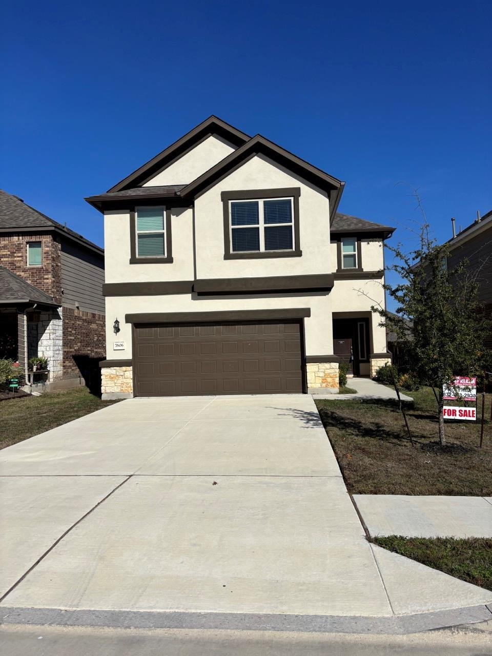 View 7606 Elk Grove PATH in Bellingham Meadows Ph Ii Sec 3 7606 Elk Grove PATH - front exterior - Luxury home in Bellingham Meadows Ph Ii Sec 3, Austin, TX
