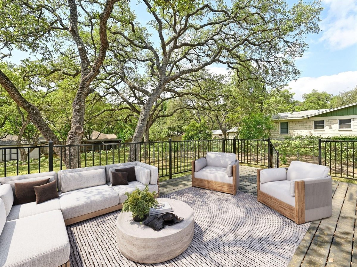 View 7611 Oak Hedge Pl in Elmwood Estates 7611 Oak Hedge Pl - front exterior - Luxury home in Elmwood Estates, Austin, TX