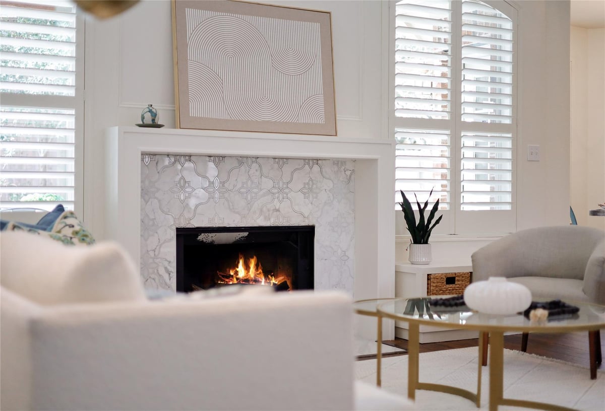 Living area at 7621 Menler Dr - 5 bed 4 bath home