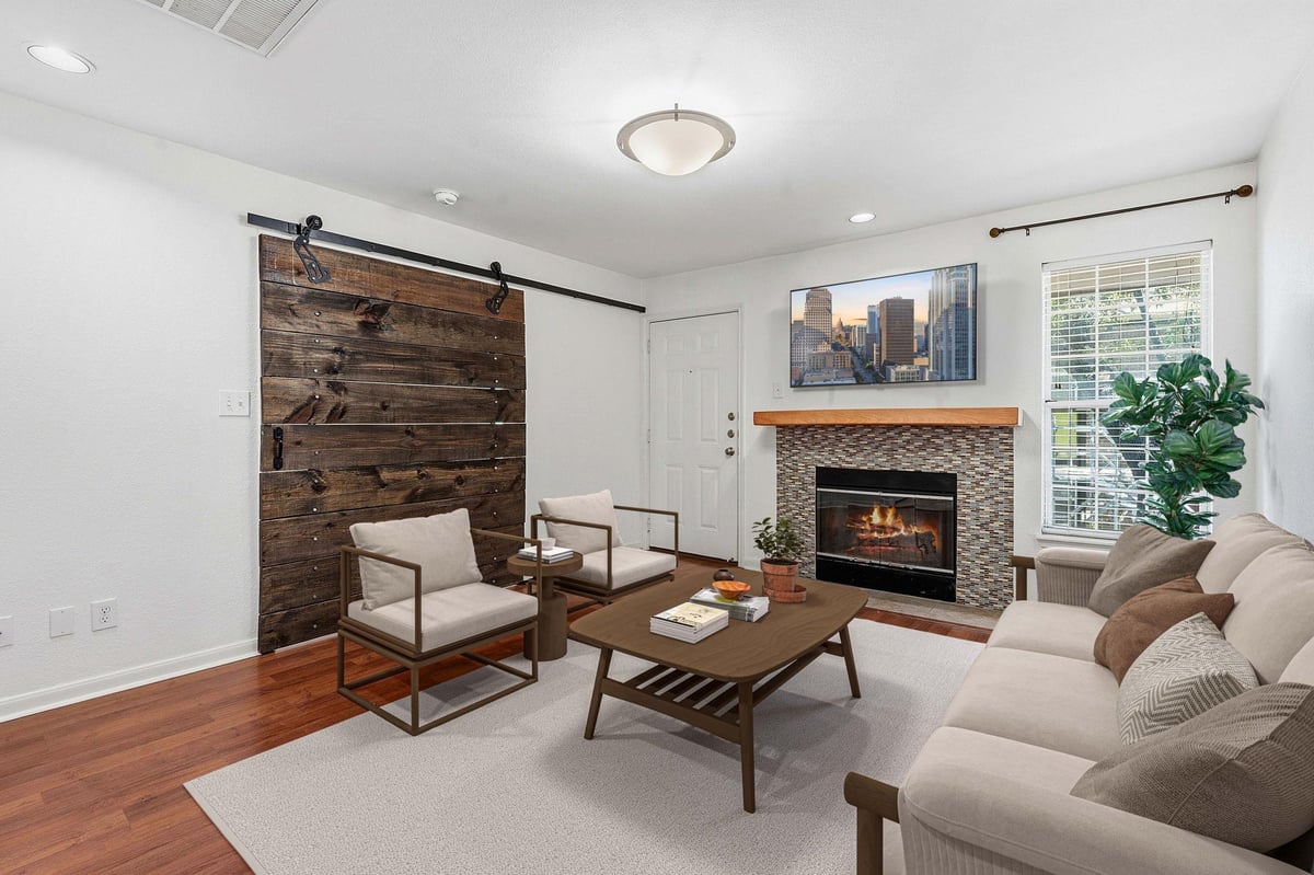 Living area at 7685 Northcross Dr Unit #1121 - 2 bed 2 bath home