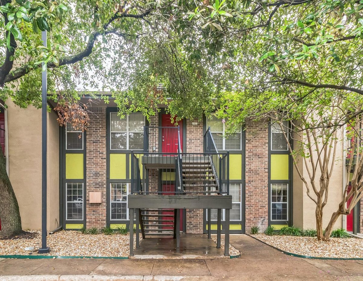View 7685 Northcross Dr Unit #901 in Allandale The 7685 Northcross Dr Unit #901 - front exterior - Luxury home in Allandale The, Austin, TX