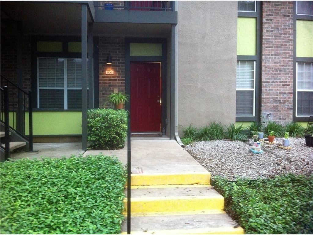 7685 Northcross DR Unit #906 - property photo 1 - Luxury home in Allandale Condos, Austin, TX