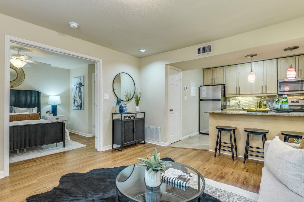 View 7685 Northcross Dr Unit #907 in Allandale The 7685 Northcross Dr Unit #907 - front exterior - Luxury home in Allandale The, Austin, TX