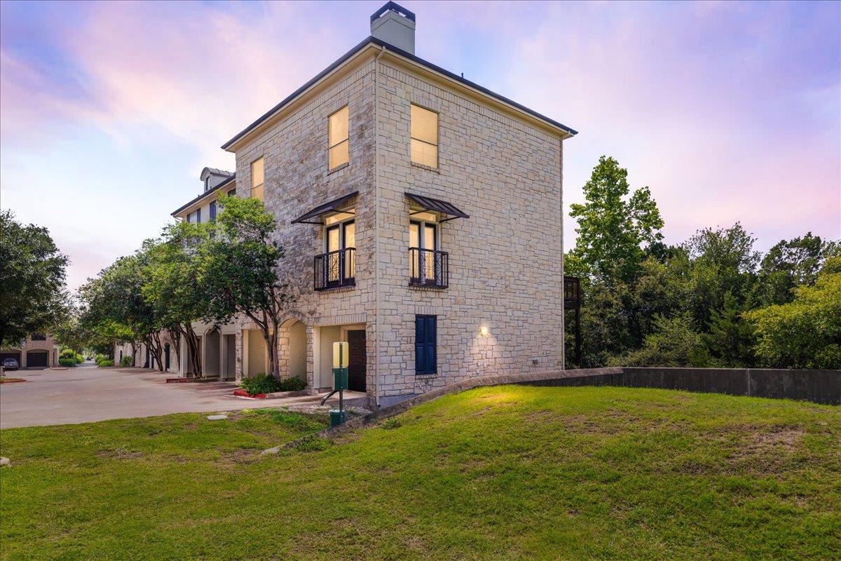 View 7701 Rialto BLVD Unit #91 in Vista Hills Condo 7701 Rialto BLVD Unit #91 - front exterior - Luxury home in Vista Hills Condo, Austin, TX