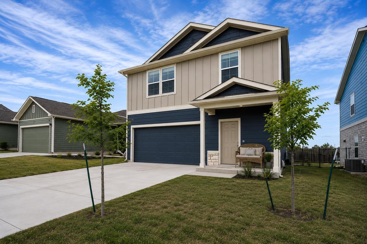 View 7717 Poppy Petal LOOP in Sun Chase South Sec 8 7717 Poppy Petal LOOP - front exterior - Luxury home in Sun Chase South Sec 8, Del Valle, TX