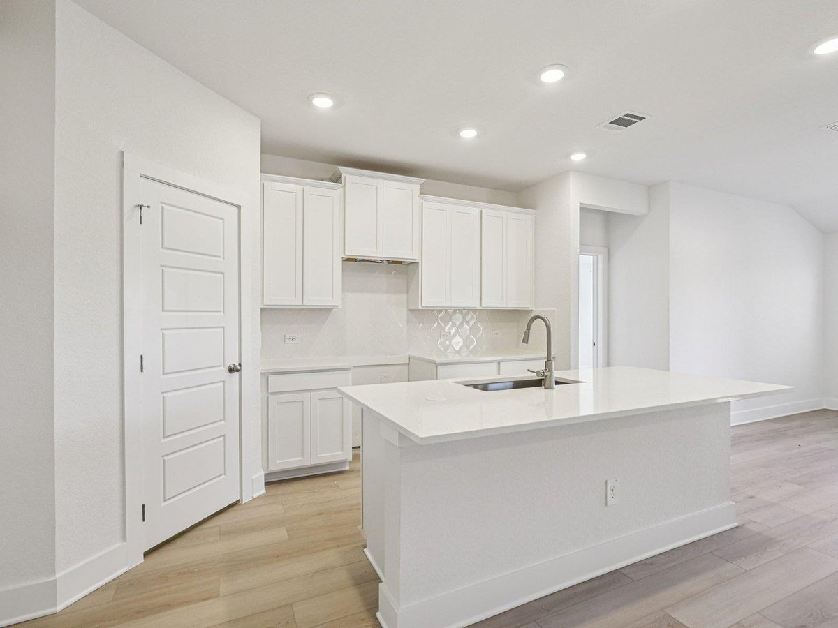 Primary bedroom at 775 Sue Peaks Loop - 3 bed 2 bath home