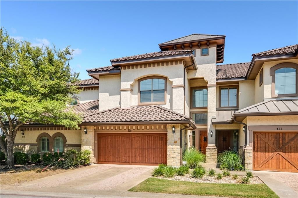 View 7800 Southwest PKWY Unit #420 in Escondera Condo Amd 7800 Southwest PKWY Unit #420 - front exterior - Luxury home in Escondera Condo Amd, Austin, TX