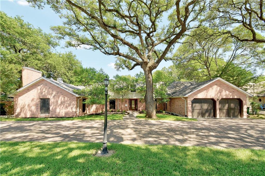 View 7801 Mesa DR in Northwest Hills Mesa Oaks Ph 05-B 7801 Mesa DR - front exterior - Luxury home in Northwest Hills Mesa Oaks Ph 05-B, Austin, TX