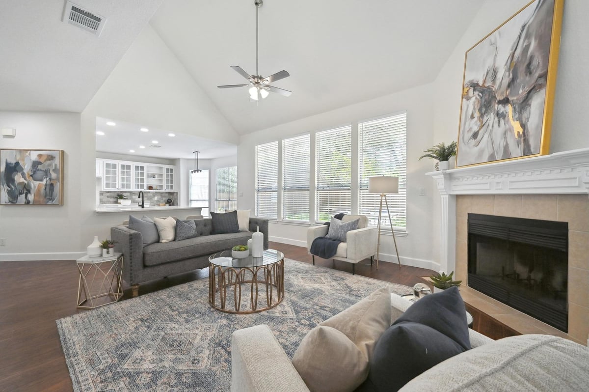 7802 Cheno Cortina Trl - front exterior - Luxury home in Legend Oaks Ph A Sec 05A, Austin, TX