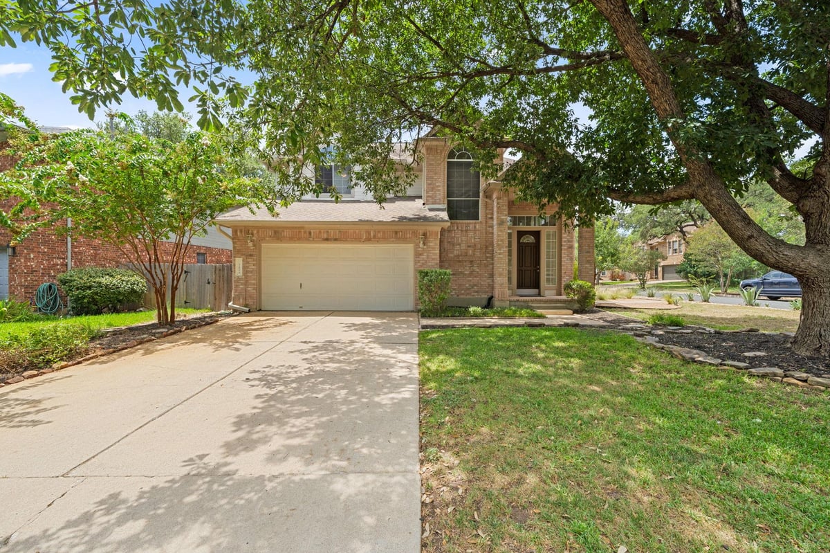 7808 Cheno Cortina TRL - property photo 1 - Luxury home in Legend Oaks Ph A Sec 05A, Austin, TX