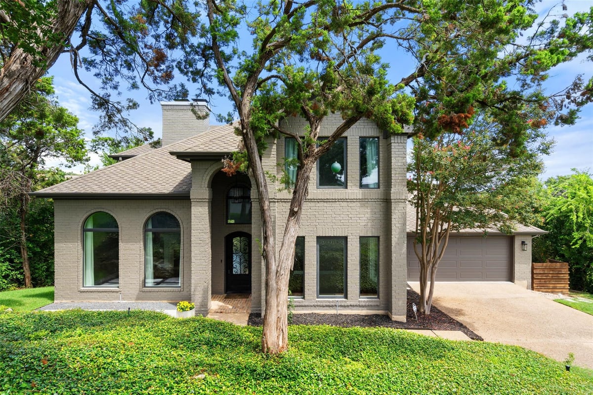 View 7887 Lakewood Dr in Jester Point 02 Sec 03 7887 Lakewood Dr - front exterior - Luxury home in Jester Point 02 Sec 03, Austin, TX