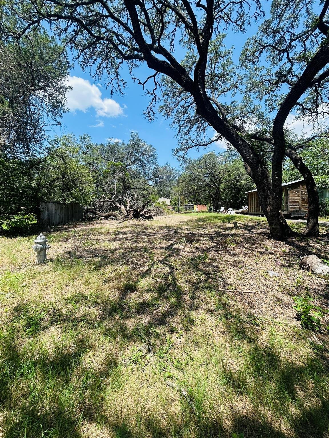 View 7900 Persimmon TRL in Greenleaf Estates Sec 02 7900 Persimmon TRL - property photo 1 - Luxury lot in Greenleaf Estates Sec 02, Austin, TX