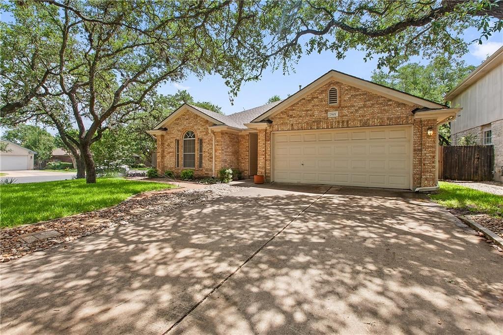 7901 Cheno Cortina Trl - front exterior - Luxury home in Legend Oaks Ph A Sec 05a, Austin, TX