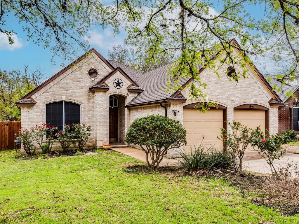 View 7903 Henry Kinney ROW in Legend Oaks Ph A Sec 4A & Ph 7903 Henry Kinney ROW - property photo 1 - Luxury home in Legend Oaks Ph A Sec 4A & Ph, Austin, TX