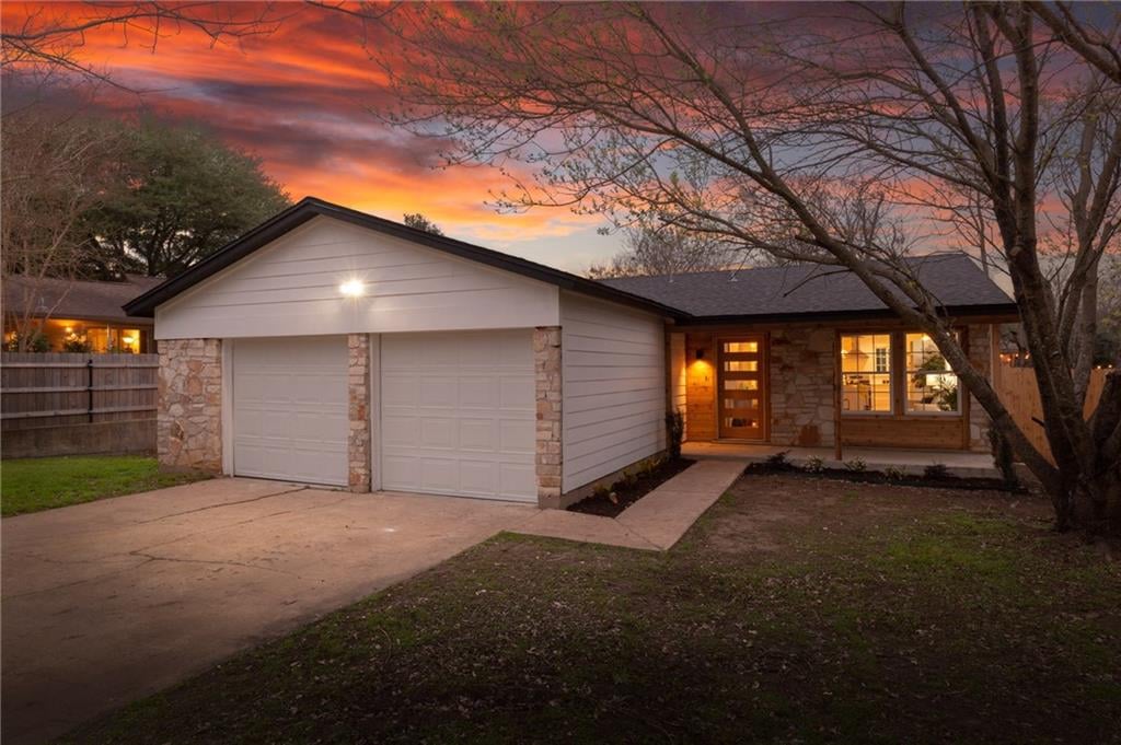 View 7904 Clydesdale Dr in Southampton Sec 03-A 7904 Clydesdale Dr - front exterior - Luxury home in Southampton Sec 03-A, Austin, TX