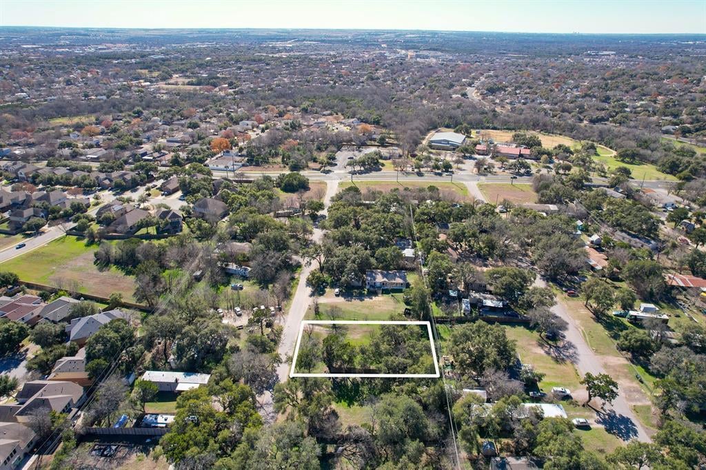 View 7904 Persimmon Trl in Greenleaf Estates Sec 02 7904 Persimmon Trl - front exterior - Luxury lot in Greenleaf Estates Sec 02, Austin, TX