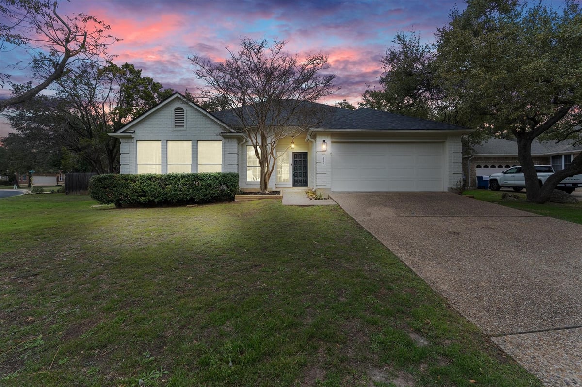 View 7907 Moonflower Dr in Jester/Canyon Ridge Ph A Sec 02 7907 Moonflower Dr - front exterior - Luxury home in Jester/Canyon Ridge Ph A Sec 02, Austin, TX