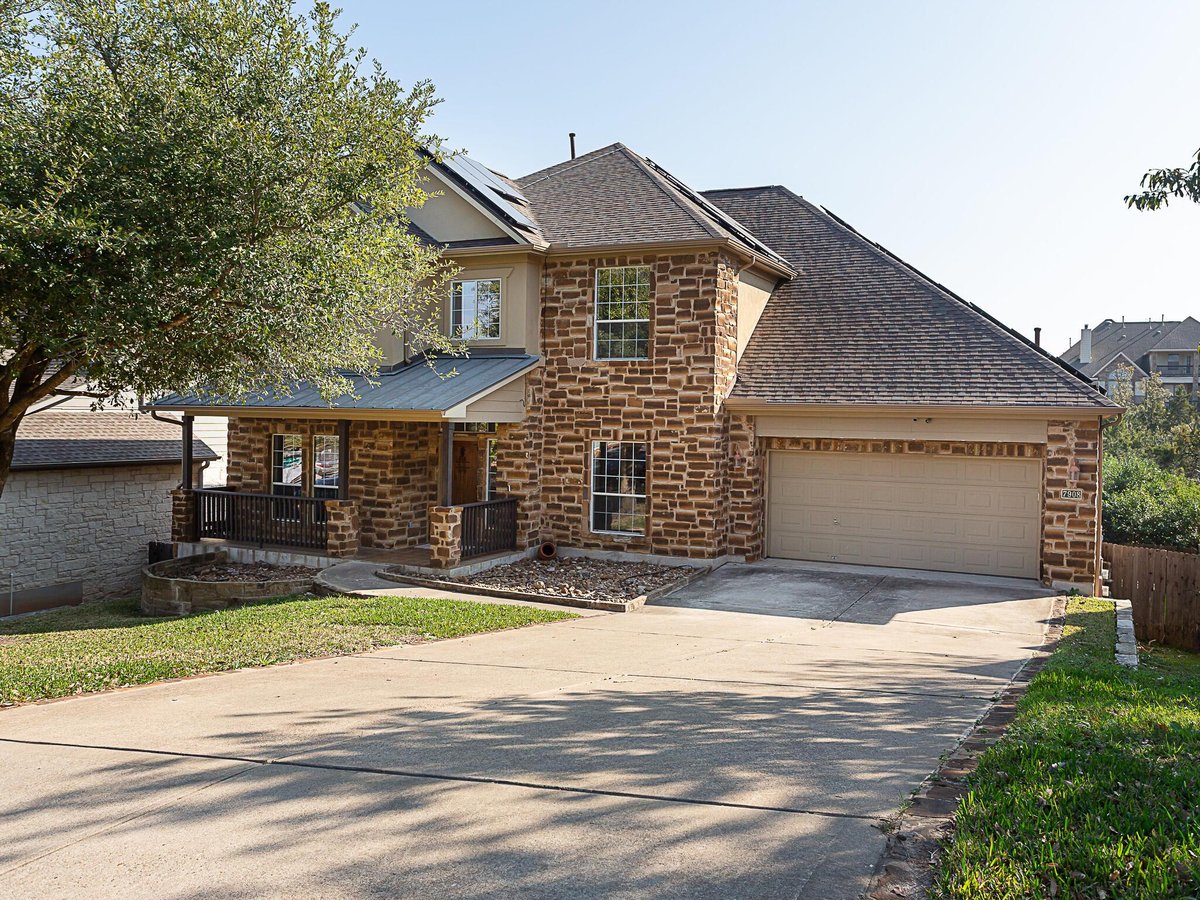 7908 Journeyville Dr - front exterior - Luxury home in Lantana Sec 03, Austin, TX
