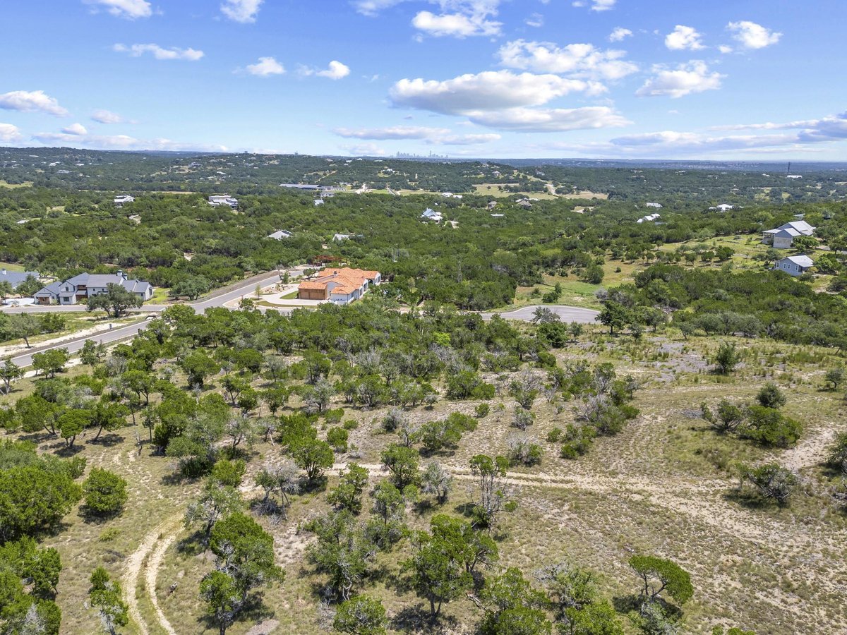 View 7B Broadwing Cv in HawkRidge Ph 1 7B Broadwing Cv - front exterior - Luxury lot in HawkRidge Ph 1, Austin, TX