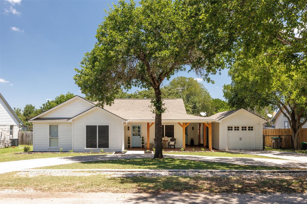 View 8 Deer Ridge RD in Woodcreek Sec 9-A 8 Deer Ridge RD - property photo 1 - Luxury home in Woodcreek Sec 9-A, Wimberley, TX