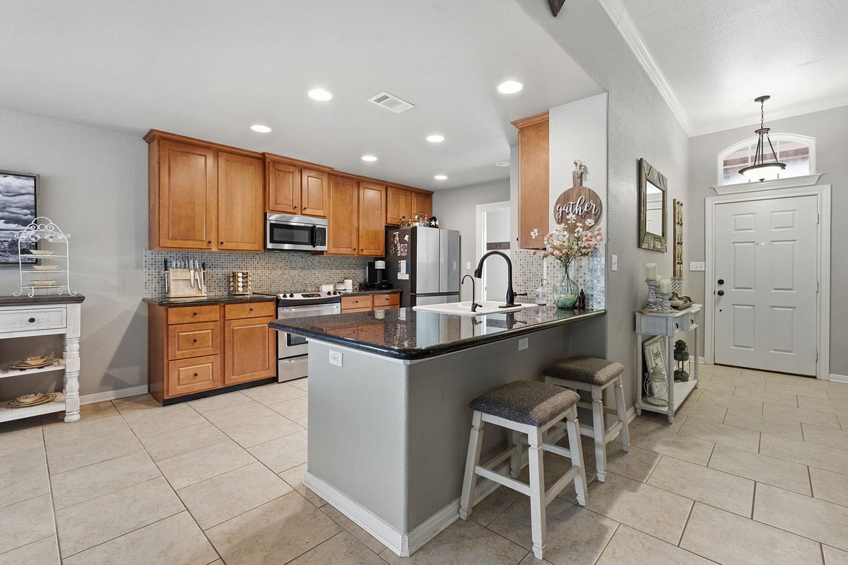 Primary bedroom at 8 Stone Creek Cir - 4 bed 2 bath home